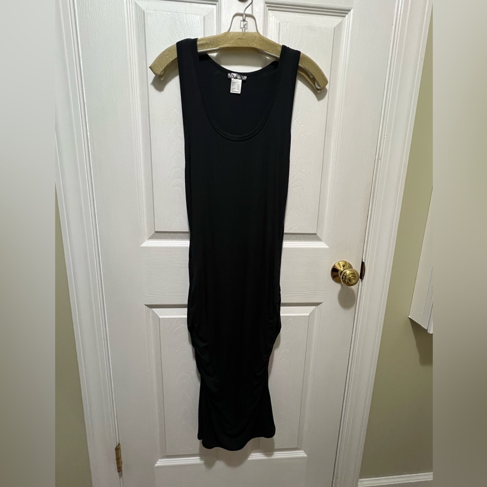 VENUS Classic Black Dress